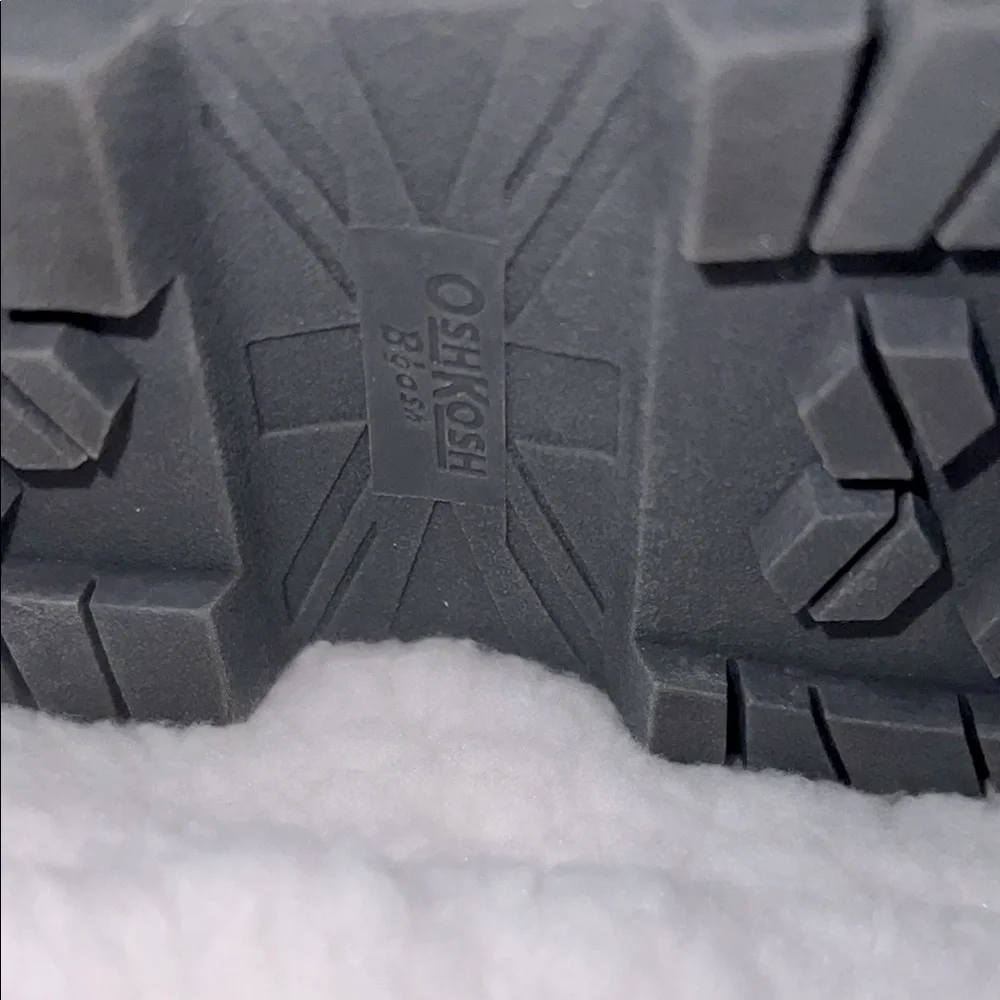 OshKosh B'gosh Silver Kids Boots‎